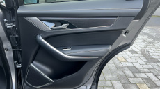 Jaguar F-Pace 2.0 D200 R-Dynamic Black 5dr Auto AWD Diesel Estate